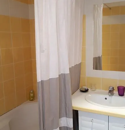Notre Dame Apartment